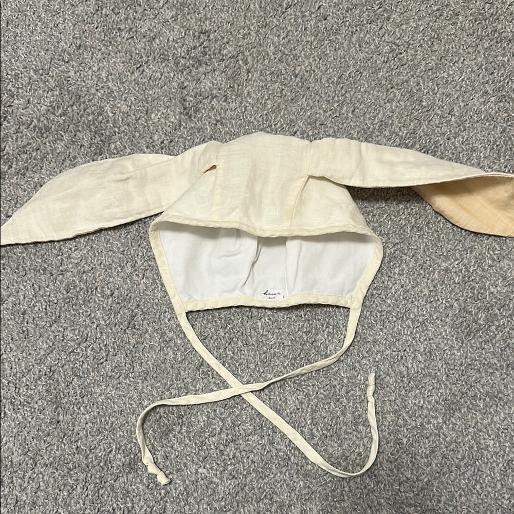 Baby Bunny-Ear Sun Hat in Cream with Chin Ties